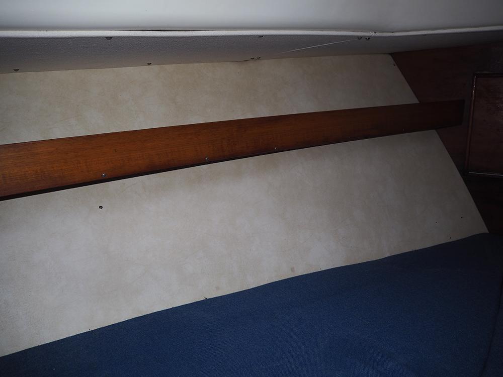 Cabin en avant, H&eacute;bergements